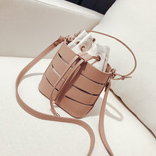 Load image into Gallery viewer, Fashion Hollow Out Women Bag